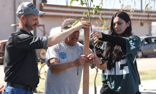 Tránsito celebró el Día del Árbol con una forestación masiva y gran participación comunitaria
