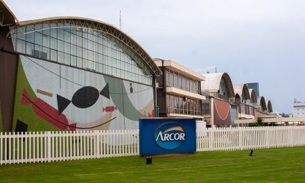 ARCOR en rojo: cuando el ajuste muerde a la industria y al trabajo